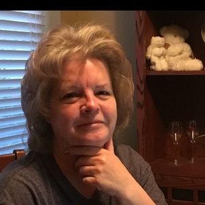 Meet your Posher, Janet